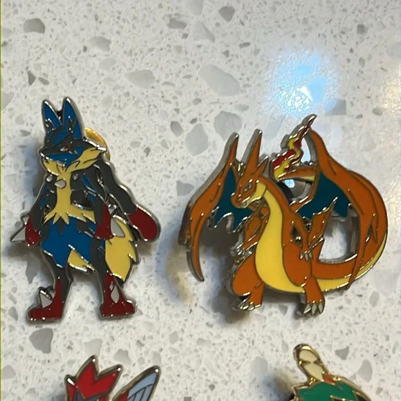 Charizard Official Pokemon Collectible Pin lot - Picture 2 of 7